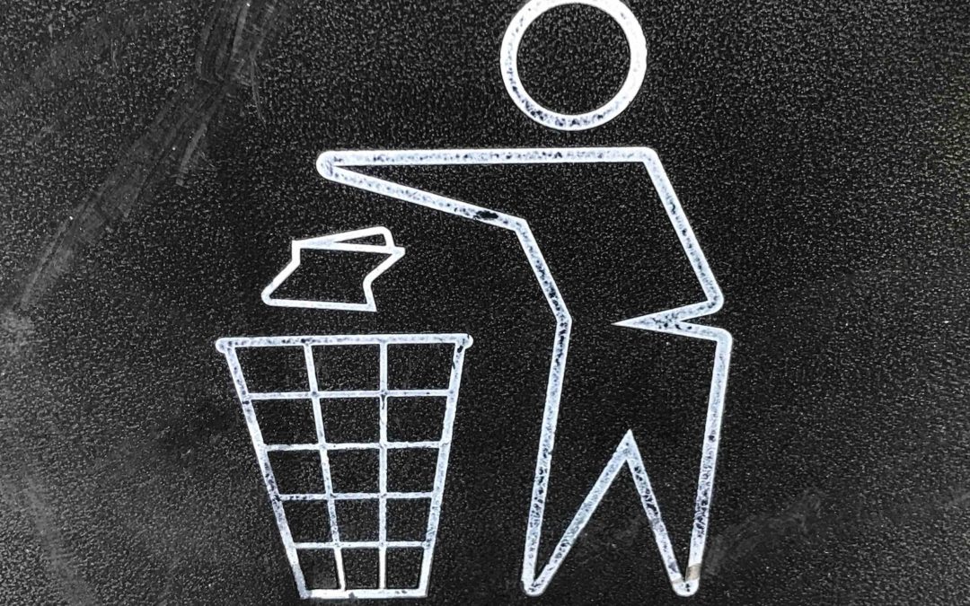 litter signage